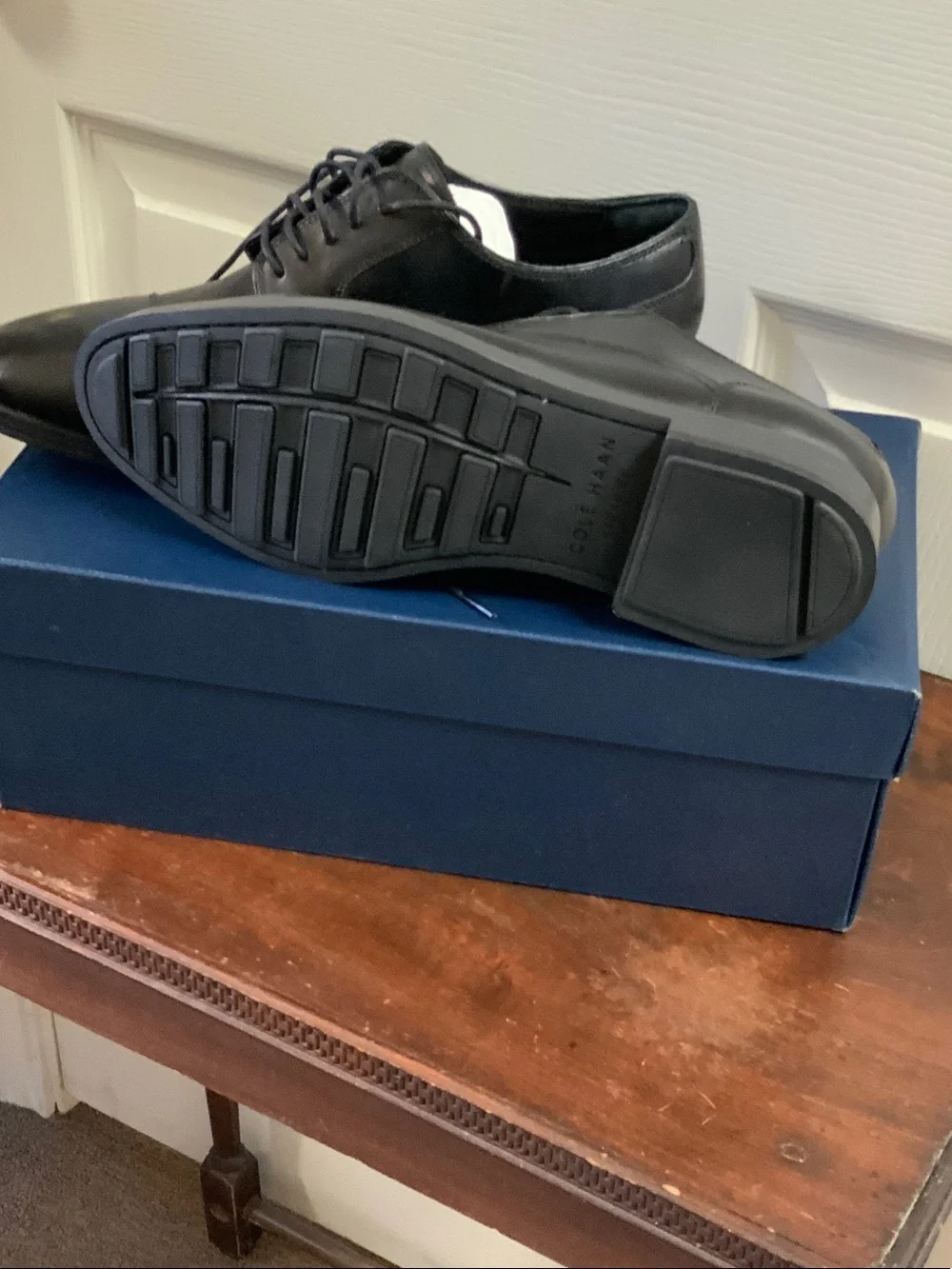Cole Haan Black Leather Cap-Toe Oxfords. #c23770JAY GRAND CAP OX